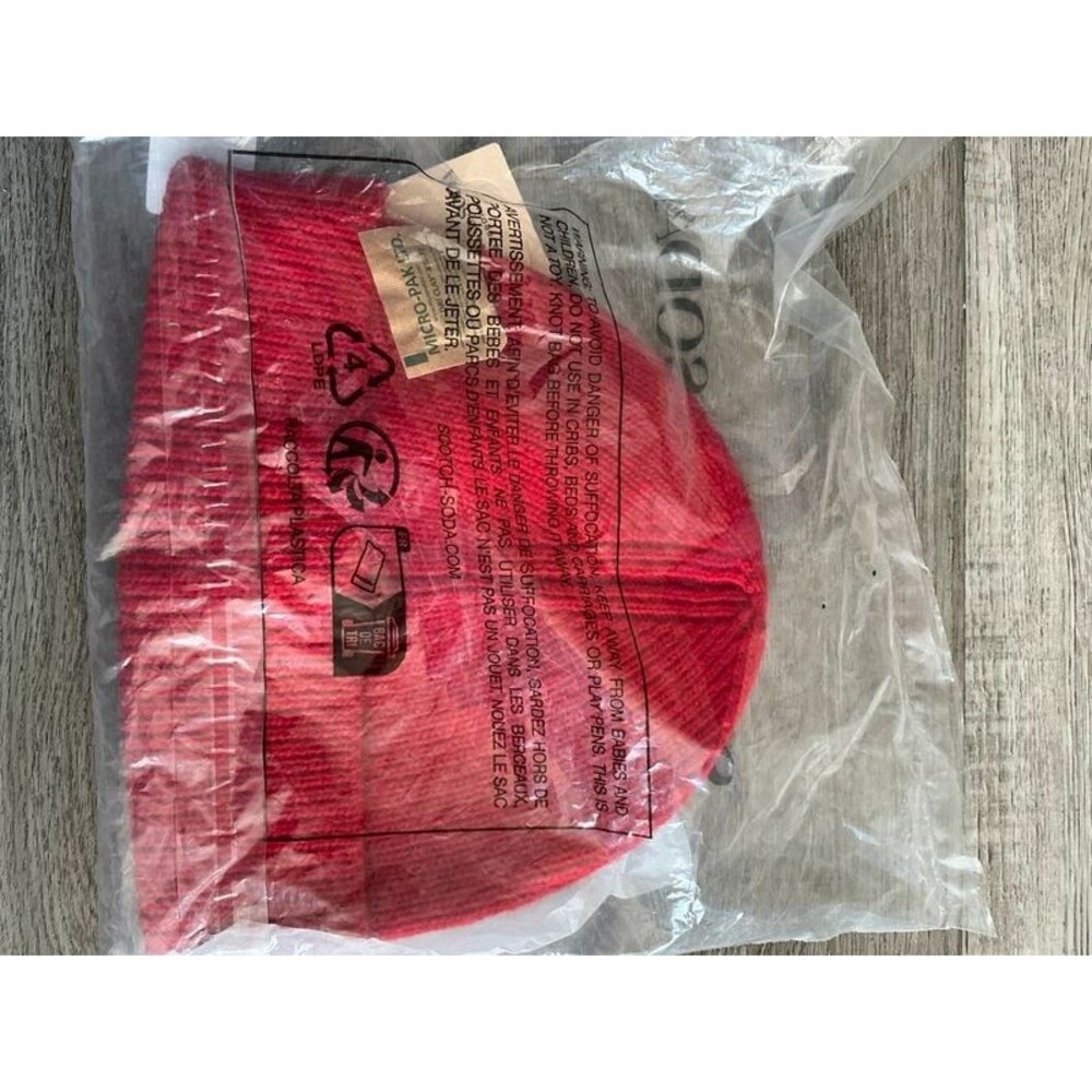 Scotch & Soda Red Knit Beanie – One Size – New with Tags